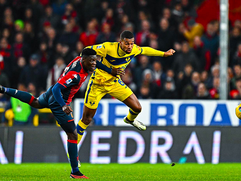 Verona cùng Genoa